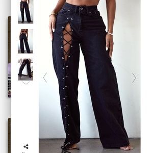 PRETTYLITTLETHING SHAPE BLACK LACE UP SIDE WIDE LEG JEANS